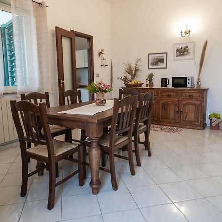 Appartamento Casa Rosario Riposto Esterno foto