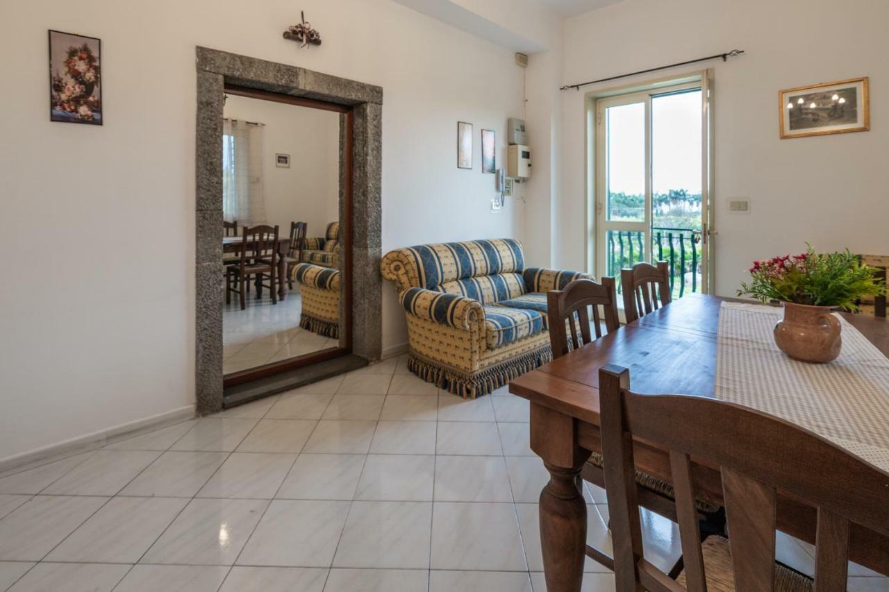Appartamento Casa Rosario Riposto Esterno foto