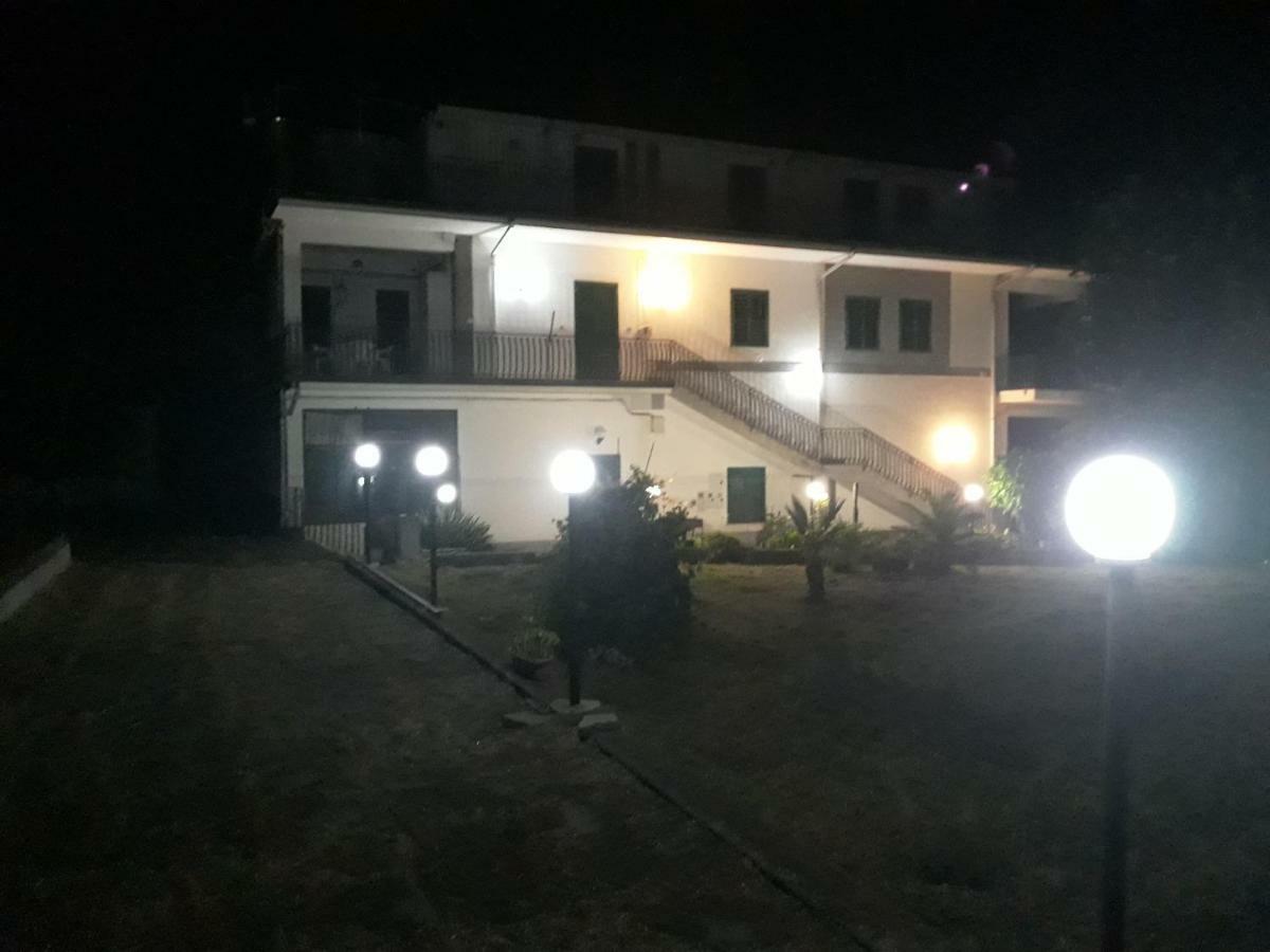 Appartamento Casa Rosario Riposto Esterno foto